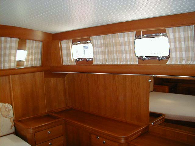 Ray Hunt Design 48' Cabin Cruiser