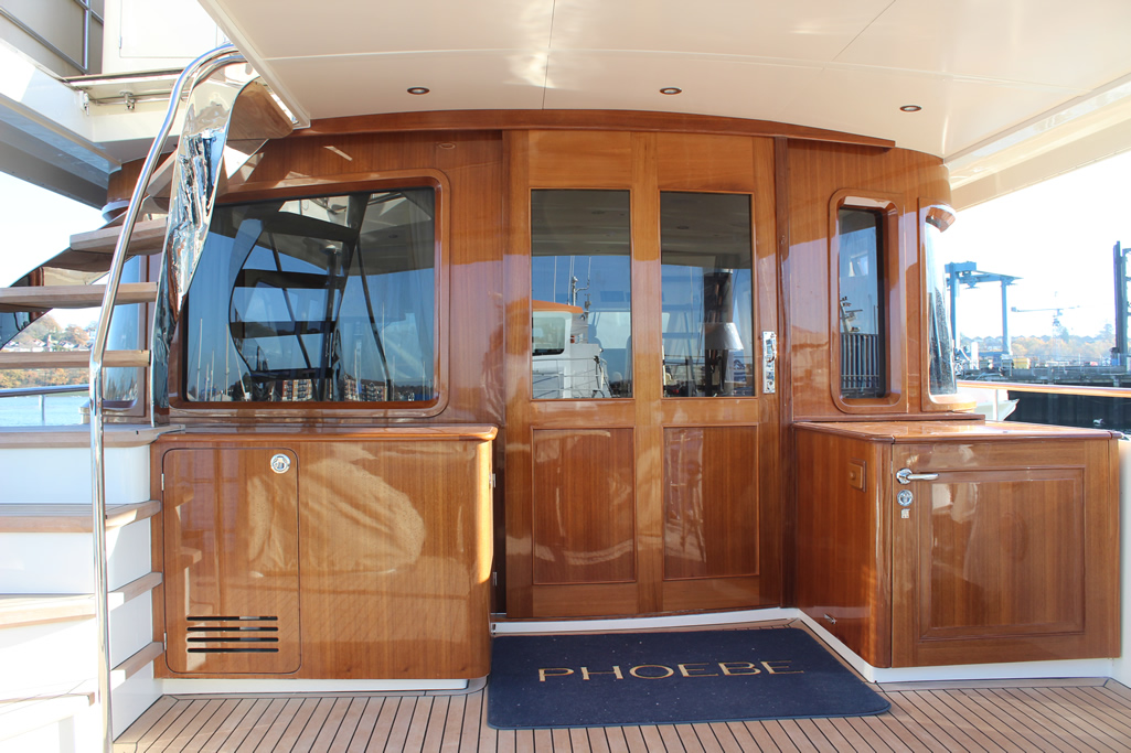 Ray Hunt Design 76' Semi-Custom Flybridge Yacht